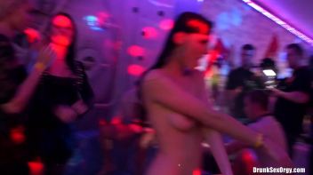 Holiday Hotties Part 6 - Shower Cam Screencap 75 on www.sinx.com