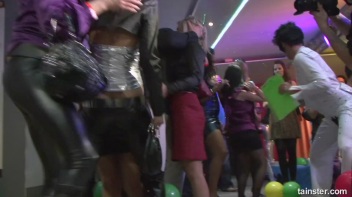 Club Cunts Part 1 - Cam 4 Screencap 21 on www.sinx.com