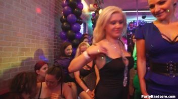 Party Hardcore Gone Crazy Vol. 38 Part 9 - Cam 1 Screencap 119 on www.sinx.com