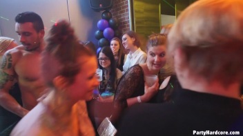 Party Hardcore Gone Crazy Vol. 38 Part 9 - Cam 1 Screencap 75 on www.sinx.com
