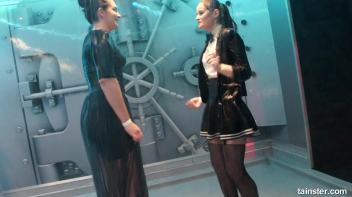Dripping wet lesbian amateurs Screencap 27 on www.sinx.com