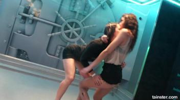 Dripping wet lesbian amateurs Screencap 32 on www.sinx.com