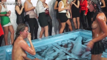 Oily Wrestling: El Storm vs. Viktoria Screencap 90 on www.sinx.com