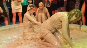 Christina Lee vs. Lucy Cornet Screencap 55 on www.sinx.com