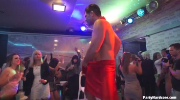 Party Hardcore Gone Crazy Vol. 31 Part 2 - Cam 3 Screencap 46 on www.sinx.com