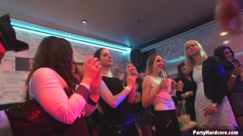 Party Hardcore Gone Crazy Vol. 31 Part 2 - Cam 3 Screencap 47 on www.sinx.com