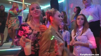 Party Hardcore Gone Crazy Vol. 31 Part 2 - Cam 3 Screencap 53 on www.sinx.com