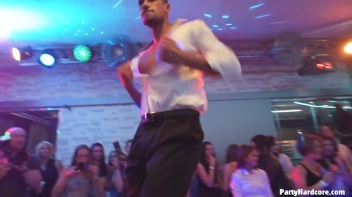 Party Hardcore Gone Crazy Vol. 31 Part 2 - Cam 3 Screencap 74 on www.sinx.com