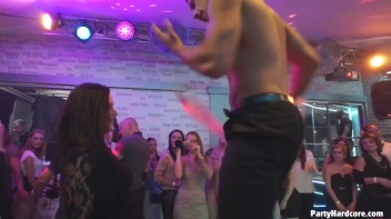 Party Hardcore Gone Crazy Vol. 31 Part 2 - Cam 3 Screencap 80 on www.sinx.com