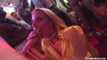 Party Hardcore Gone Crazy Vol. 38 Part 8 - Main Edit Screencap 61 on www.sinx.com