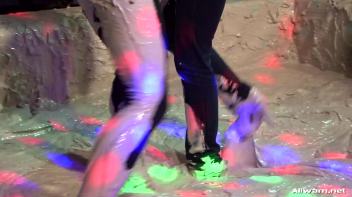 Goin' Hard In The Mud Pit Screencap 15 on www.sinx.com