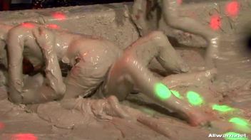 Goin' Hard In The Mud Pit Screencap 72 on www.sinx.com