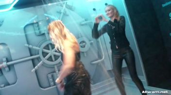Wet Dancing For The Fans Screencap 52 on www.sinx.com