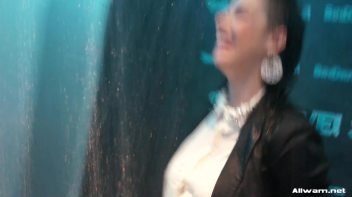 Wet Dancing For The Fans Screencap 8 on www.sinx.com