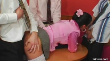 Holly Popped Screencap 20 on www.sinx.com