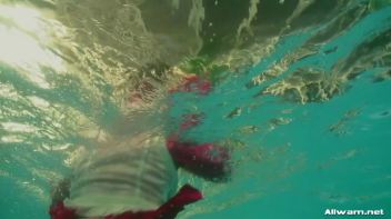 Three Ladies in One Pool Screencap 85 on www.sinx.com