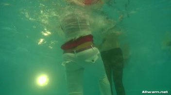 Three Ladies in One Pool Screencap 58 on www.sinx.com