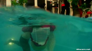 Three Ladies in One Pool Screencap 66 on www.sinx.com