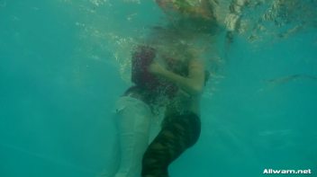 Three Ladies in One Pool Screencap 72 on www.sinx.com