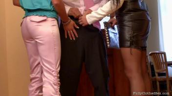 Full Service Secretaries Screencap 18 on www.sinx.com