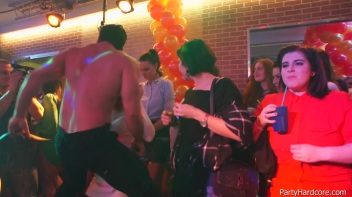 Party Hardcore Gone Crazy Vol. 39 Single Cut: Part 3 - Cam 3 Screencap 36 on www.sinx.com