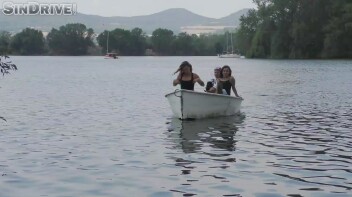College Cuties Secluded Outdoor Sexcapade Screencap 22 on www.sinx.com