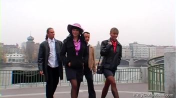 Czech out this hot action! Screencap 4 on www.sinx.com