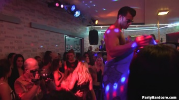 Party Hardcore Gone Crazy Vol. 13 Part 4 - Cam 1 Screencap 19 on www.sinx.com
