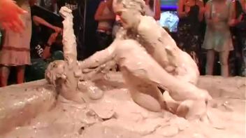 Hard-Bodied Babes Enter The Mud Pit Screencap 34 on www.sinx.com