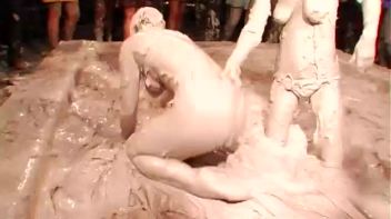 Hard-Bodied Babes Enter The Mud Pit Screencap 40 on www.sinx.com