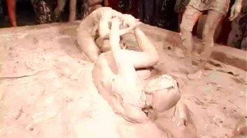 Hard-Bodied Babes Enter The Mud Pit Screencap 43 on www.sinx.com