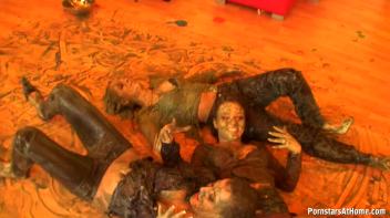 Eurobabes Wet And Messy Paint Party Screencap 121 on www.sinx.com