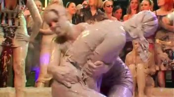 Dionne vs. Lucy Cornet Screencap 42 on www.sinx.com