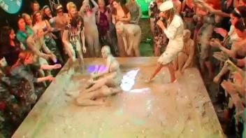 Dionne vs. Lucy Cornet Screencap 48 on www.sinx.com