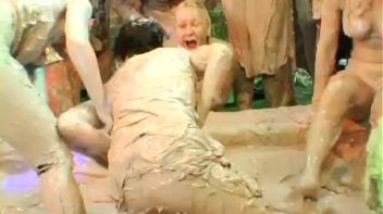 Dionne vs. Lucy Cornet Screencap 74 on www.sinx.com