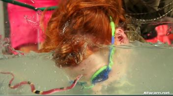 Eurobabe Splash Contest Screencap 18 on www.sinx.com