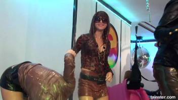 All-Night Love Lounge Part 5 - Shower Cam Screencap 42 on www.sinx.com