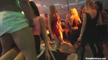 Party Hardcore Gone Crazy Vol. 32 Part 5 - Cam 3 Screencap 94 on www.sinx.com