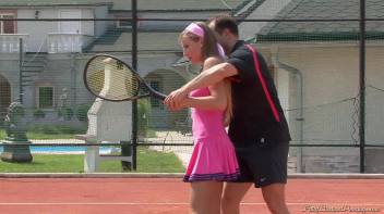 Tennis Injury Needs Some Piss Relief Screencap 7 on www.sinx.com