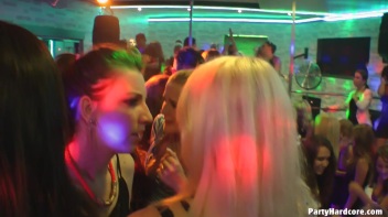 Party Hardcore Gone Crazy Vol. 12 Part 4 - Cam 4 Screencap 25 on www.sinx.com
