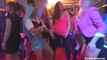 Party Hardcore Gone Crazy Vol. 35 Part 5 - Cam 1 Screencap 52 on www.sinx.com