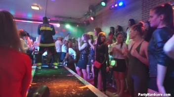 Party Hardcore Gone Crazy Vol. 35 Part 5 - Cam 1 Screencap 18 on www.sinx.com