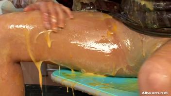 Fur Coats and Eggs Just Don't Mix... Screencap 39 on www.sinx.com