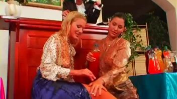 Prague Juice-Off! Screencap 53 on www.sinx.com