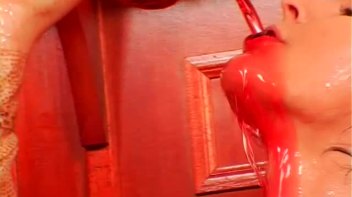 Prague Juice-Off! Screencap 63 on www.sinx.com