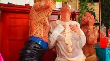 Prague Juice-Off! Screencap 74 on www.sinx.com