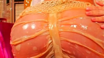 Prague Juice-Off! Screencap 80 on www.sinx.com