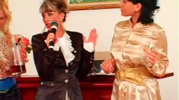 Prague Juice-Off! Screencap 20 on www.sinx.com