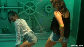 Alter Ego Orgy Part 6 - Cam 3 Screencap 19 on www.sinx.com