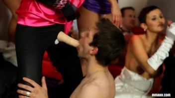 Bisexual Bunnies In Wedding Heat Part 2 Screencap 19 on www.sinx.com